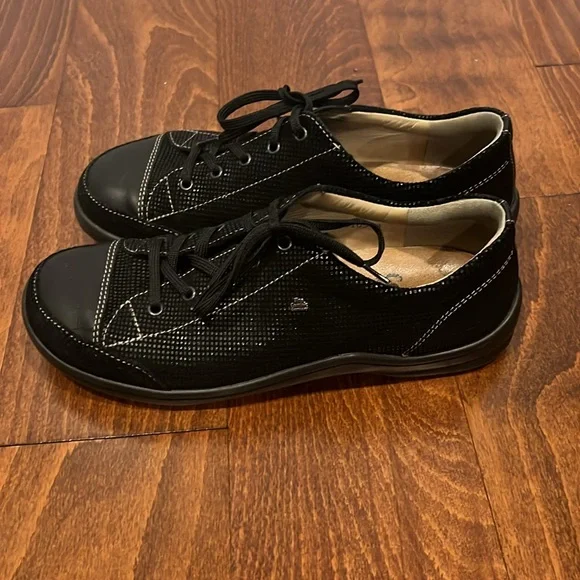 Finn Comfort Women’s Soho-S Leather Sneaker - Picture 4 of 13